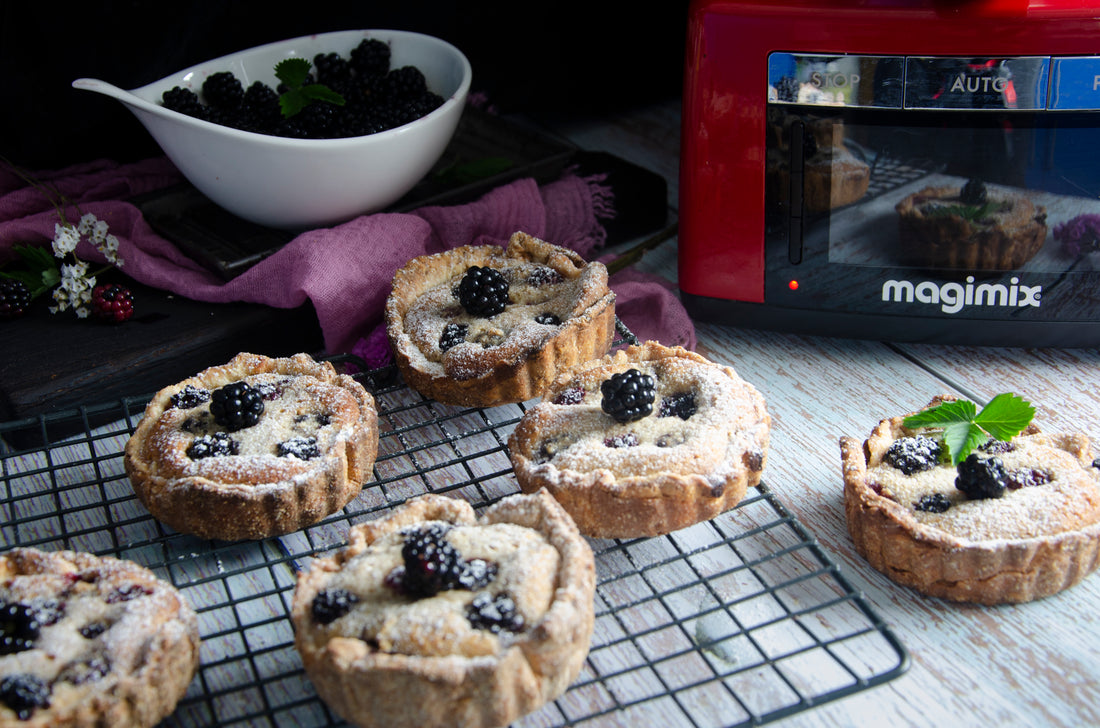 Tartaletas de moras y crema de avellanas con el procesador de la CookExpert